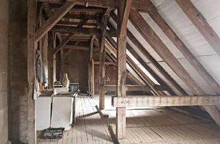 Wohnung kaufen in 12055 Berlin, Berlin - Altbau-Rohling mit dem Ausbaurecht für zwei Wohnungen im beliebten Neuköllner Richard-Kiez!