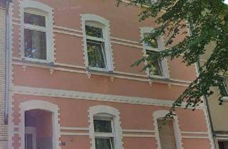 Haus kaufen in 47249 Duisburg, Duisburg - Zweifamilienhaus mit drei Einheiten und stabilen Mieteinnahmen