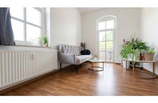 Wohnung kaufen in 01705 Freital, Charmante Altbauwohnung mit Balkon und Stellplatz – attraktive Kapitalanlage in Freital-Hainsberg