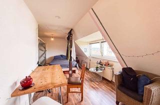 Wohnung kaufen in 65197 Wiesbaden, 2-Zimmer-Dachgeschosswohnung in Wiesbaden mit modernisiertem Bad/WC (2025) und Dachbodennutzung