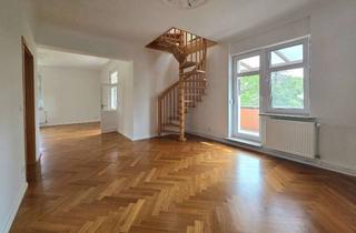 Wohnung mieten in Am Nordrand, 03044 Schmellwitz, Großzügiges Wohnerlebnis mit Altbauflair: Frisch sanierte Maisonettewohnung in Cottbus