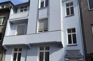 Wohnung mieten in Lydiastraße 14, 45131 Rüttenscheid, Erstbezug nach kompletter Kernsanierung: schöne 3,5-Zi.-Altbauwohnung mit EBK, 2 Balkonen und Garten