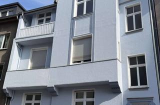 Wohnung mieten in Lydiastraße 14, 45131 Rüttenscheid, Erstbezug nach kompletter Kernsanierung: schöne 3,5-Zi.-Altbauwohnung mit EBK, 2 Balkonen und Garten