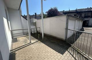 Wohnung mieten in Schwelmhöfe 12, 45307 Kray, Mit Terrasse! Bezugsfreie 2-Zi-Whg mit Altbaucharme