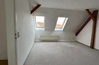 Wohnung mieten in Albert-Eben-Straße, 06130 Damaschkestraße, Große 3- Raumwohnung im DG