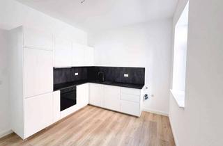 Wohnung mieten in Lübecker Strasse 14, 23701 Eutin, Erstbezug nach Kernsanierung – Stilvolle 3-Zimmer-Altbauwohnung mit 86 m² im Herzen von Eutin
