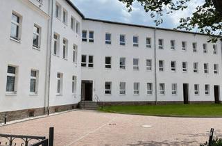 Wohnung mieten in Waldenburger Straße, 09212 Limbach-Oberfrohna, Familienparadies mit 120 m² Gartenidylle – inklusive 100 € IKEA-Gutschein