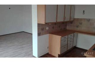 Wohnung mieten in 75172 Weststadt, Helle 2-Zimmer-Wohnung mit Balkon in zentraler Lage von Pforzheim
