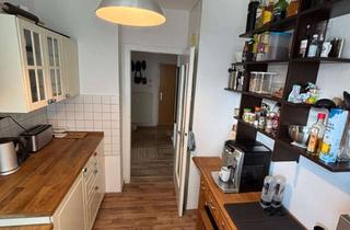 Wohnung mieten in Hattinger Straße 78, 44789 Bochum, Lebendiges Wohnen: 2-Zimmer-Wohnung in Innenstadtnähe