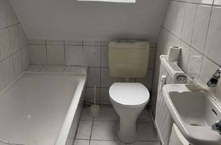 Wohnung mieten in Hansastraße 96, 47058 Duissern, Schöne 2-Zimmer DG Whg ideal für Singles, 4.OG!