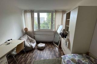WG-Zimmer mieten in Tarostraße 14, 04103 Zentrum-Südost, Nachmieterin für WG-Zimmer ab 01.08. dringend!!!