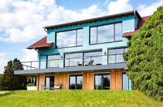 Villa kaufen in 78073 Bad Dürrheim, Aussicht de Luxe! Kernsanierte Villa mit Panoramablick über die Baar bis zum Feldberg, Einliegerwohn