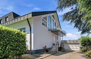 Haus kaufen in 75045 Walzbachtal, Vielseitiges Wohndomizil mit Einliegerwohnung und parkähnlichem Garten