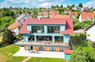 Villa kaufen in 78073 Bad Dürrheim, Panorama trifft Wohnkomfort: Traumhaus in BD-Öfingen mit Einliegerwohnung, zwei Garagen und beeindruckender Fernsicht über die Baar bis zum Feldberg!