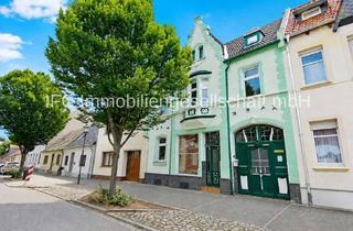 Haus kaufen in 06385 Aken, großzügiges Stadthaus mit Innenhof, Garten und vielseitigem Nebengelass in Aken (Elbe)