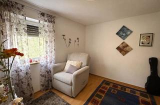 Einfamilienhaus kaufen in 92289 Ursensollen, Großzügiges Einfamilienhaus mit weitläufigem Grundstück, Teich und Potenzial für Pferdehaltung