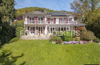 Villa kaufen in 61462 Königstein, Traumhafte Familienvilla im Hampton-Stil mit parkähnlichem Garten