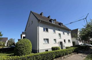Haus kaufen in 51427 Bergisch Gladbach, Toplage Refrath - interessante Kapitalanlage mit Potential!