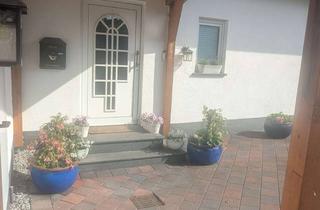 Einfamilienhaus kaufen in 32683 Barntrup, Modernisiertes Architektenhaus mit Garten | Energieklasse C | provisionsfrei