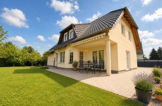 Einfamilienhaus kaufen in 01917 Kamenz, Modernes Einfamilienhaus mit Wärmepumpe, Doppelgarage und großem Grundstück