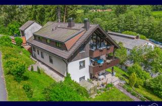 Haus kaufen in 95485 Warmensteinach, Einmalig gepflegtes Zweifamilienhaus mit idyllischen Ausblick in Warmensteinach