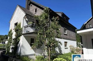 Haus kaufen in 57518 Betzdorf, Preisattraktive Wohnimmobilie mit zwei bis drei Wohnungen in zentraler Lage am Rande der Stadtmitte!