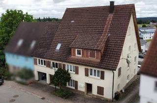 Bauernhaus kaufen in 72285 Pfalzgrafenweiler, Viel Platz und Potenzial: Bauernhaus mit 3 Wohneinheiten in Bösingen