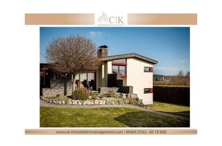 Einfamilienhaus kaufen in Bgm.-Feldbauer-Str. 15, 93426 Roding, Charmantes Einfamilienhaus mit Garten und drei Garagen in Roding-Wetterfeld