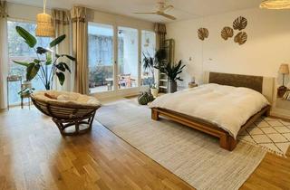 Wohnung kaufen in Torellstraße, 10243 Friedrichshain, Bezugsfreie 2-3 Zimmer-Wohnung mit Balkon und Stellplatz nahe Warschauer Straße in Friedrichshain