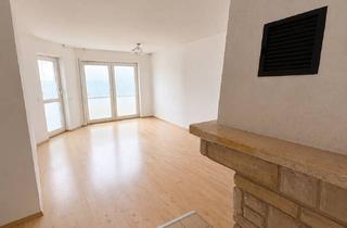 Wohnung mieten in Heftricher Straße, 65510 Idstein, Helle 2-Zimmer-Wohnung mit Kamin, Balkon, TG-Stellplatz & Fahrradraum in Top-Lage am Gänsberg