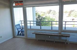 Wohnung mieten in Harksheider Weg 81, 25451 Quickborn, "RESERVIERT" Große 3-Zimmerwohnung, Westbalkon, Aufzug, TG-Stellplatz, Pool u. Sauna