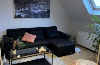 Wohnung mieten in 53115 Poppelsdorf, Gut geschnittene 2-ZKB DG-Wohnung in der Bonner Südstadt– ideal für Singles, Paare oder Pendler