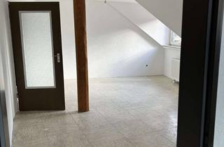 Sozialwohnungen mieten in Simonskaul 21, 50737 Weidenpesch, Helle 2-Zimmer DG Wohnung in Köln-Weidenpesch nur mit WBS