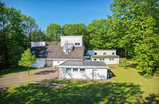 Villa kaufen in Am Teich, 29633 Munster, Villa mit High-End-Ausstattung in idyllischer See- und Waldrandlage**