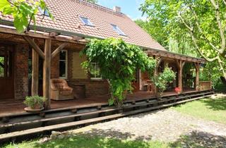 Haus kaufen in 17326 Brüssow, Uckermark: Liebevoll sanierter Hof mit 4 Wohneinheiten und 457m² Wohnfläche“