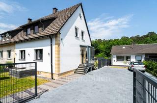 Doppelhaushälfte kaufen in 53721 Siegburg, Ihr neuer Wohntraum in Siegburg Stallberg! Sanierte Doppelhaushälfte mit separatem Bungalow.