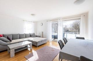 Wohnung kaufen in 81671 München, AIGNER - Berg am Laim: 3-Zimmer-Wohnung mit Modernisierungsoption