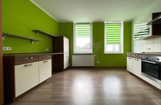 Wohnung mieten in Lichtentanner Straße, 08060 Zwickau, Helle 3-Zimmer-Wohnung mit Kaminofen und moderner Einbauküche