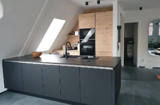 Wohnung kaufen in 71665 Vaihingen an der Enz, Vaihingen an der Enz - Modernes Wohnen auf zwei Ebenen: 99qm DG-Maisonette Saniert 2020