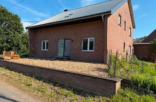 Haus kaufen in 47665 Sonsbeck, Sonsbeck - Bauern-Haus, 1 oder 2 Fam.Haus, Stallungen und Wiese 16550 m²