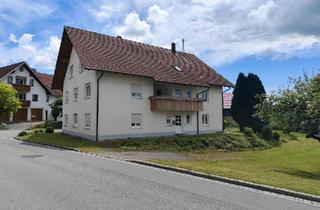 Mehrfamilienhaus kaufen in 88410 Bad Wurzach, Bad Wurzach - Mehrfamilienhaus mit zwei ausgebauten Wohneinheiten
