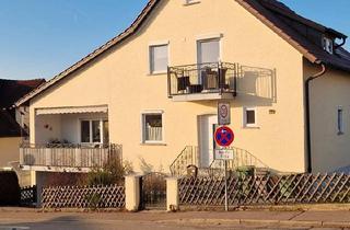 Mehrfamilienhaus kaufen in 93142 Maxhütte-Haidhof, Maxhütte-Haidhof - geräumiges Mehrfamilienhaus mit Garagen in Maxhütte-Haidhof z.vk