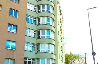 Wohnung kaufen in Putlitzstraße 2A, 10551 Berlin, Bequeme und schöne Wohnung im 1. OG