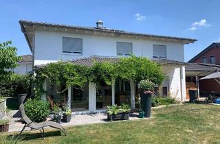 Wohnung kaufen in Fichtenweg 24, 84478 Waldkraiburg, ***Waldkraiburg: Neuwertige 3-Zi. ETW mit Carport und Gartenanteil auf Erbpacht***
