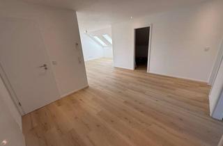 Wohnung kaufen in 64832 Babenhausen, Nahezu neuwertig wohnen – moderne Dachgeschosswohnung mit Effizienzklasse A und Photovoltaikanlage