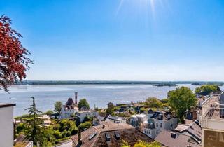 Wohnung kaufen in 22587 Blankenese, 1-Zimmer-Wohnung mit atemberaubendem Elbblick und privater Terrasse im Ortskern von Blankenese: S...