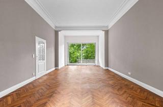 Wohnung kaufen in 22391 Ohlsdorf, Innen charmanter Altbau, außen modern: Schöne Wohnung mit direktem Zugang zum Alsterwanderweg