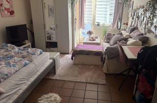 Wohnung kaufen in Paul-Schallück-Straße, 50939 Sülz, Bezugsfrei zum Wintersemester! Kompaktes Apartment in absoluter Top-Unilage + Tiefgaragenplatz