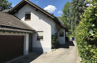 Wohnung kaufen in 85774 Unterföhring, Attraktive 2-Zimmer-Dachterrassenwohnung am Isarhochufer in Unterföhring in einer Villa mit 6 Whg