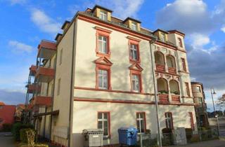 Wohnung mieten in Straße Der Einheit, 02943 Weißwasser, Ab Okt.: Gemütliche 3-Zimmer-Wohnung mit Balkon, Einbauküche, Parkett, Badewanne & PKW-Stellplatz